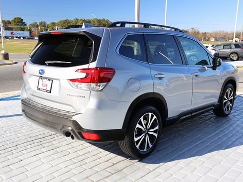 Certified 2022 Subaru Forester Limited w/ Popular Package #2 image 5