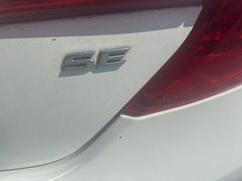 Used 2014 Toyota Camry SE image 15