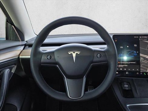 Used 2021 Tesla Model 3 Performance image 18