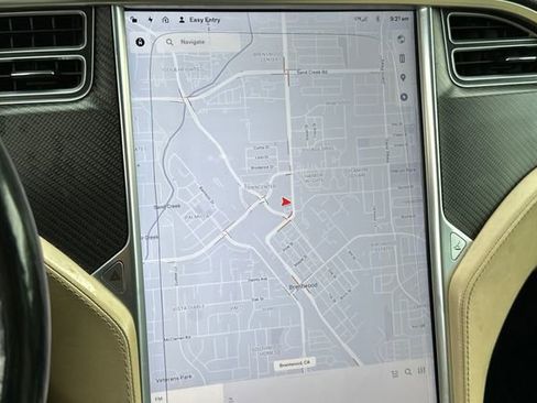 Used 2016 Tesla Model X 90D image 17