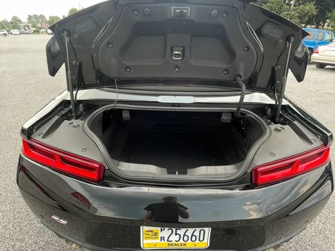 Used 2017 Chevrolet Camaro LT RWD image 31
