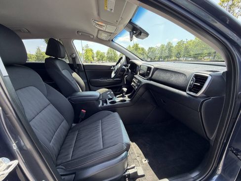 Used 2022 Kia Sportage LX FWD image 15