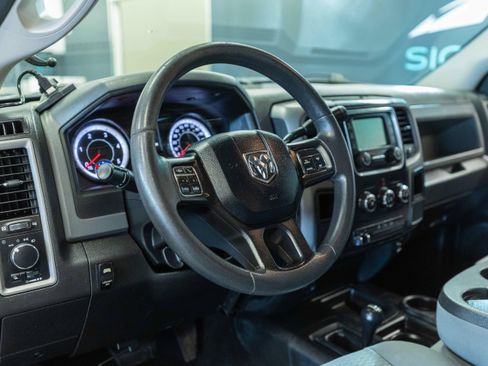 Used 2018 RAM 2500 Tradesman w/ Chrome Appearance Group AWD/4WD image 11