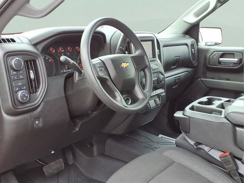 Used 2025 Chevrolet Silverado 1500 Custom w/ Turbomax Blackout Package AWD/4WD image 6