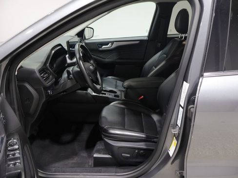 Used 2024 Ford Escape Platinum AWD/4WD image 9