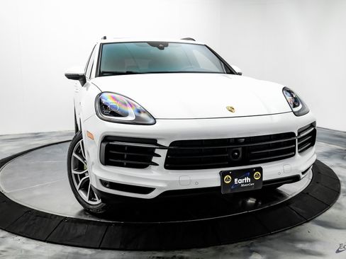 Used 2023 Porsche Cayenne image 20