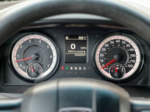 Used 2018 RAM 1500 Express w/ Express Value Package image 14