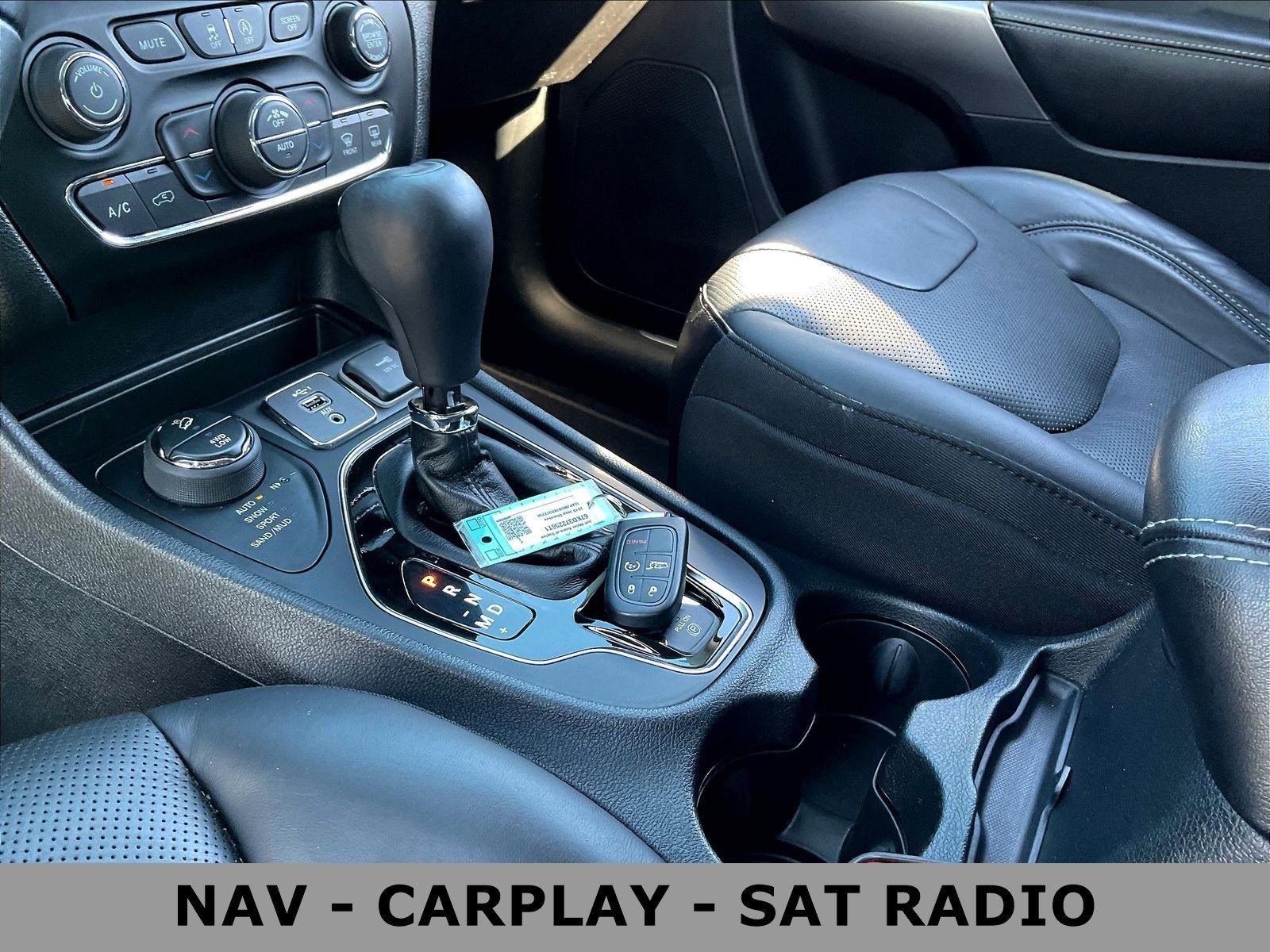 Used 2019 Jeep Cherokee Limited AWD/4WD image 18