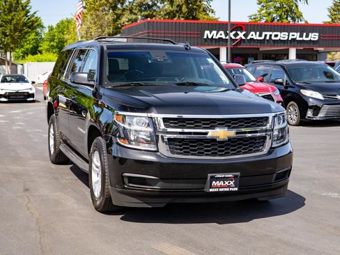 Used 2019 Chevrolet Suburban LT AWD/4WD image 2