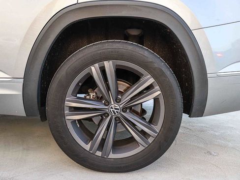 Used 2021 Volkswagen Atlas SE w/ Towing Package image 10