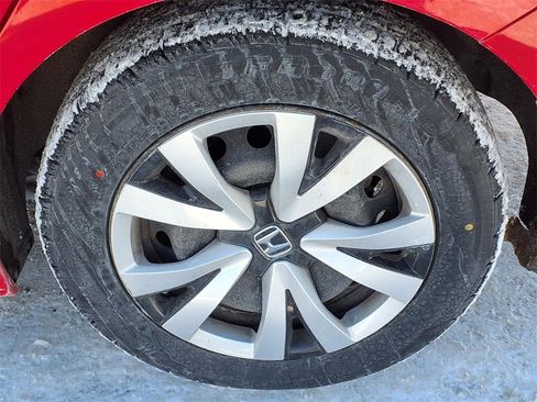 Used 2022 Honda Civic LX image 9