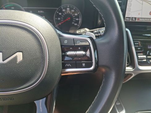 Used 2023 Kia Sorento EX AWD/4WD image 24