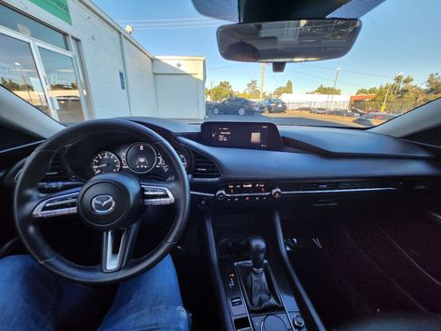 Used 2022 MAZDA MAZDA3 s FWD image 13