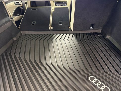 Used 2025 Audi Q5 Premium w/ Convenience Package AWD/4WD image 14