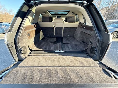 Used 2020 Land Rover Range Rover image 21