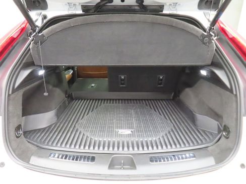 Used 2025 Cadillac XT4 Premium Luxury AWD/4WD image 35