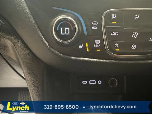 Used 2021 Chevrolet Equinox LT AWD/4WD image 13