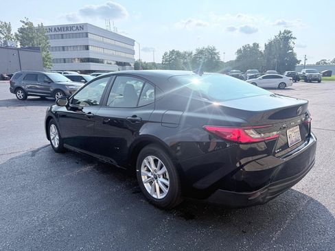 Used 2026 Toyota Camry LE FWD image 3