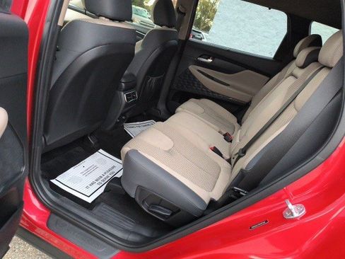 Used 2022 Hyundai Santa Fe SEL w/ Convenience Package image 13