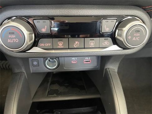 New 2025 Nissan Versa SR w/ Trunk Package image 22