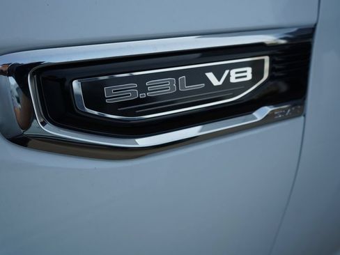 Used 2025 GMC Sierra 1500 SLT RWD image 9