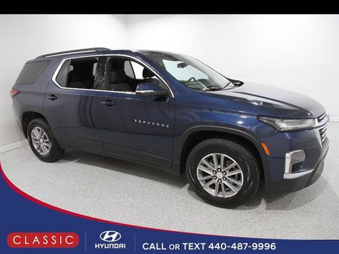 Used 2023 Chevrolet Traverse LT AWD/4WD image 1