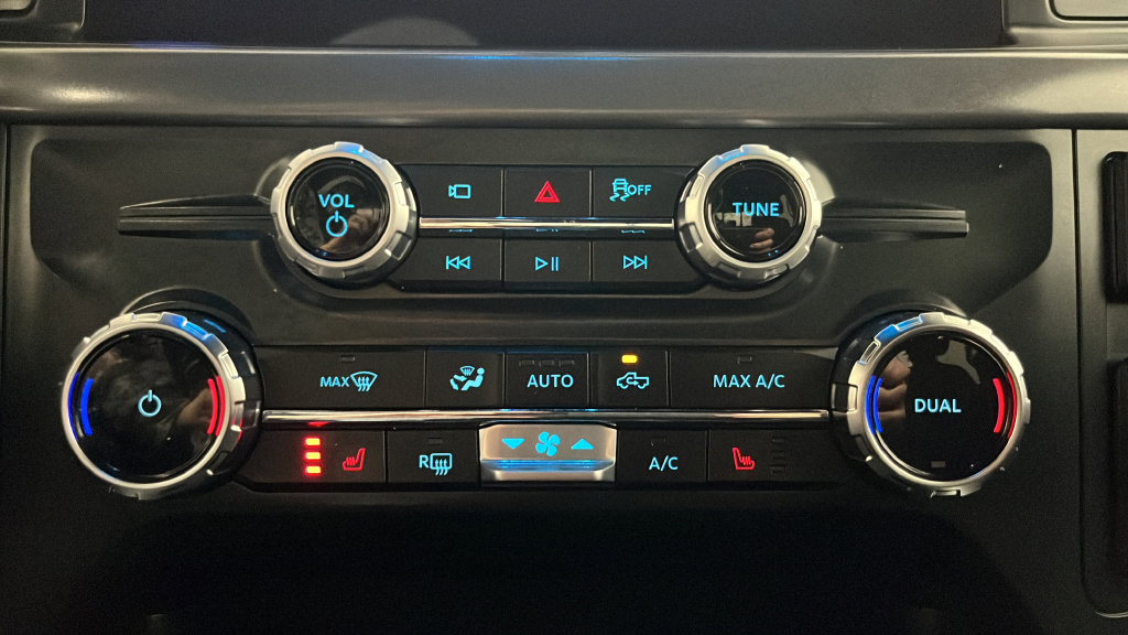 Used 2025 Ford F150 XLT w/ Equipment Group 302A MID AWD/4WD image 33