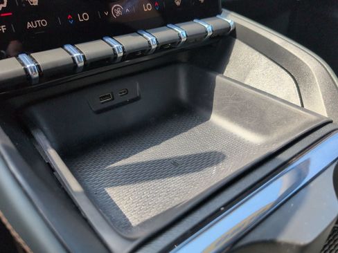 New 2026 GMC Terrain AT4 AWD/4WD image 21