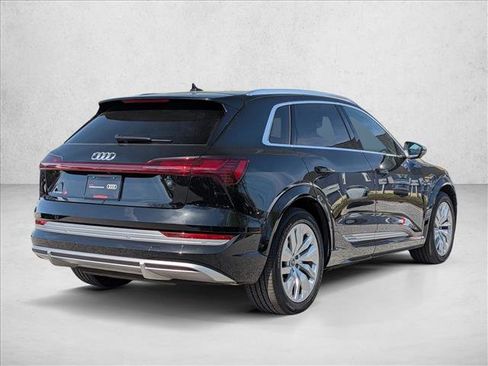 Certified 2023 Audi e-tron S Prestige w/ Prestige Package AWD/4WD image 5
