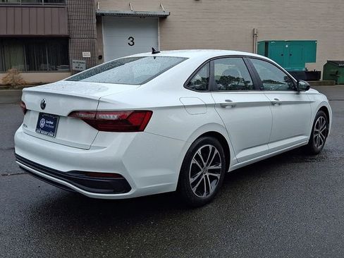 Used 2023 Volkswagen Jetta Sport FWD image 11