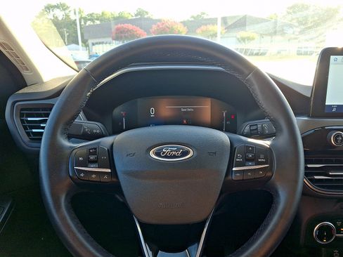 Certified 2024 Ford Escape Active FWD image 18
