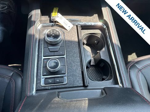 Used 2024 Ford Expedition Max Limited AWD/4WD image 29