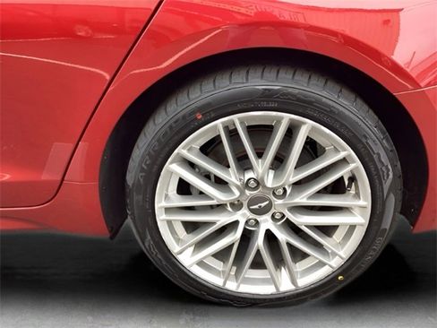 Used 2021 Genesis G70 2.0T image 10