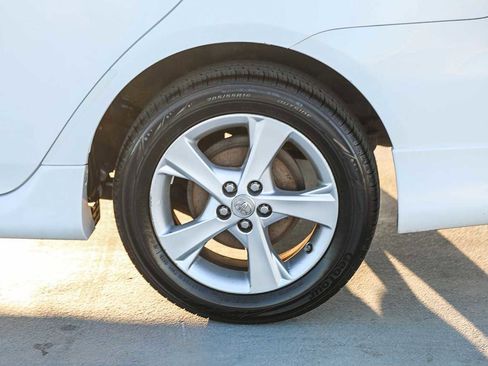 Used 2012 Toyota Corolla S image 11