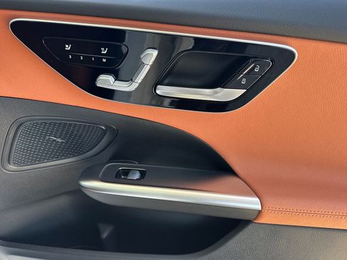 New 2025 Mercedes-Benz C 300 Sedan image 32
