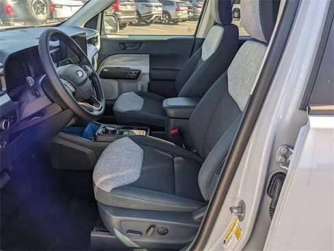 New 2025 Ford Maverick XLT w/ XLT Luxury Package image 9