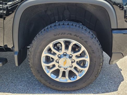 New 2025 Chevrolet Silverado 2500 LTZ w/ Z71 Chrome Sport Edition AWD/4WD image 13