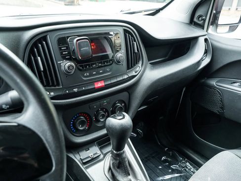 Used 2015 RAM ProMaster City Tradesman FWD image 23