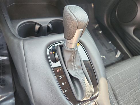 Used 2025 Honda HR-V LX image 14
