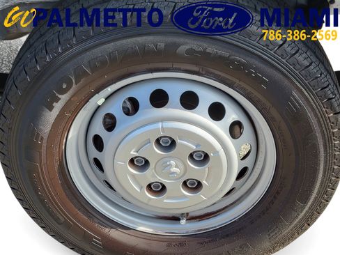 Used 2025 RAM ProMaster 2500 w/ Convenience Group FWD image 12