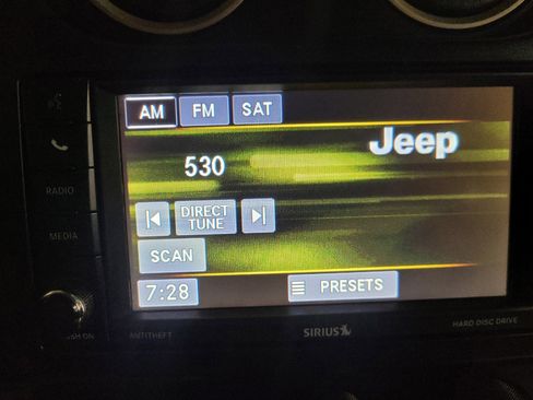 Used 2017 Jeep Patriot 75th Anniversary w/ Power Value Group FWD image 25