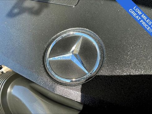 Used 2022 Mercedes-Benz GLC 300 image 42