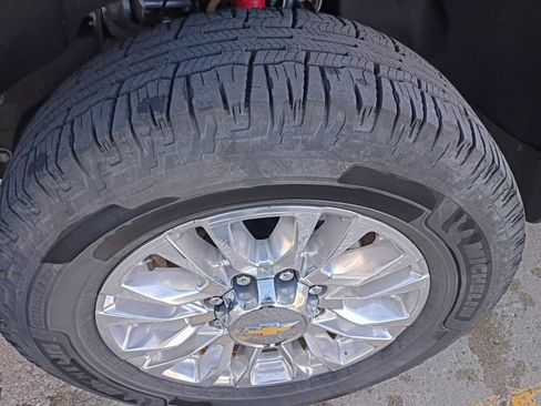 Used 2022 Chevrolet Silverado 3500 High Country image 19