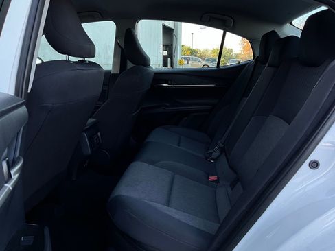 Used 2025 Toyota Camry LE image 11