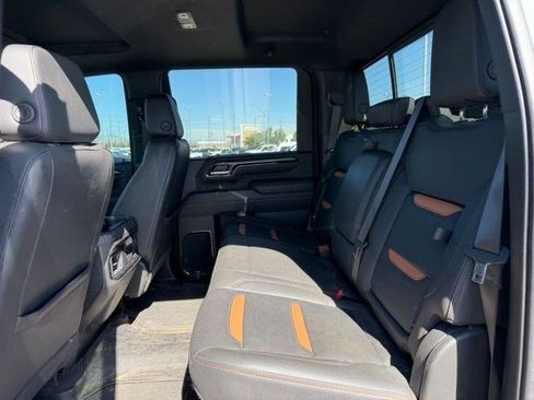 Used 2025 GMC Sierra 2500 AT4 AWD/4WD image 10
