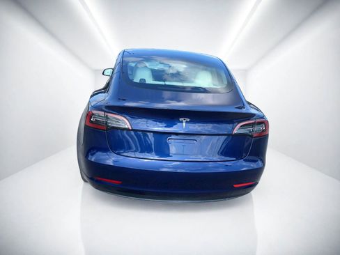 Used 2023 Tesla Model 3 Standard Range RWD image 6