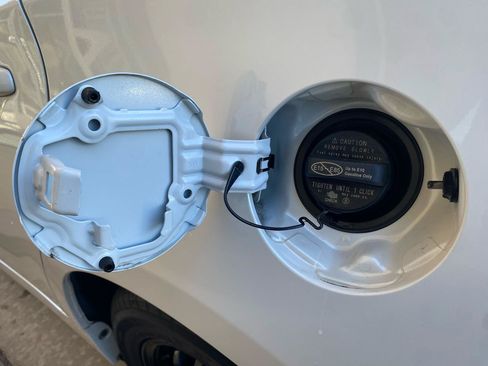 Used 2013 Toyota Prius Three FWD image 22