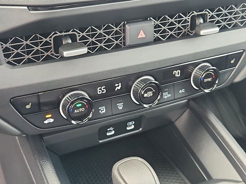 Certified 2025 Honda Accord SE image 18