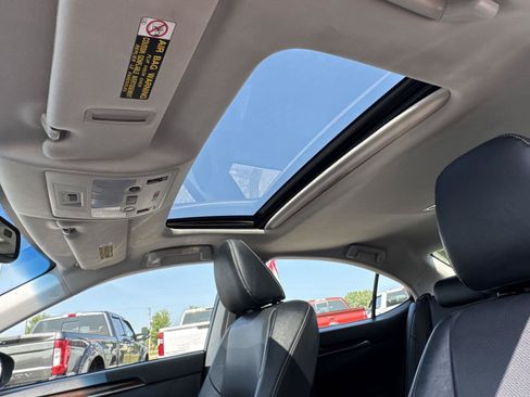 Used 2014 Lexus ES 350 w/ Premium Package FWD image 18