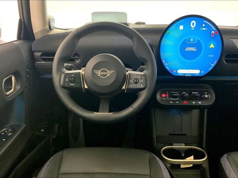 Certified 2025 MINI Cooper S image 4